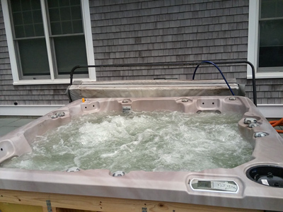 Hot tub & spa refurbishing / repair